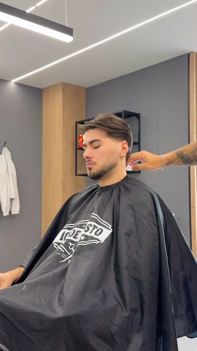 Mais um para apimentar a vossa vida 🤘🏻
Obrigado pela confiança @cristianovieira291 😎
#Vianadocastelo #portugal #barbearia #barbeiro #corte #barba #barberclube #estilodevida #cabelomasculino #barbeirosportugal #barbershop #cabelo #cuidadoscomabarba #beleza #babyliss #wahl #lvm #cortemasculino #barbamoderna #barber #estilo #barbalovers #godisaman #bandidocosmetic #barbasfortes